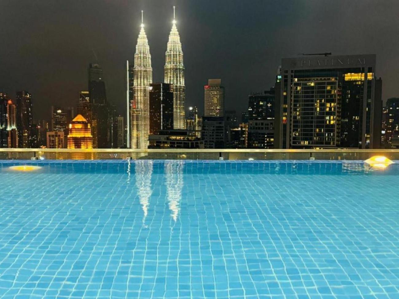 Апартаменты The Luxe Colony Klcc By Sky Pool Куала-Лумпур Экстерьер фото