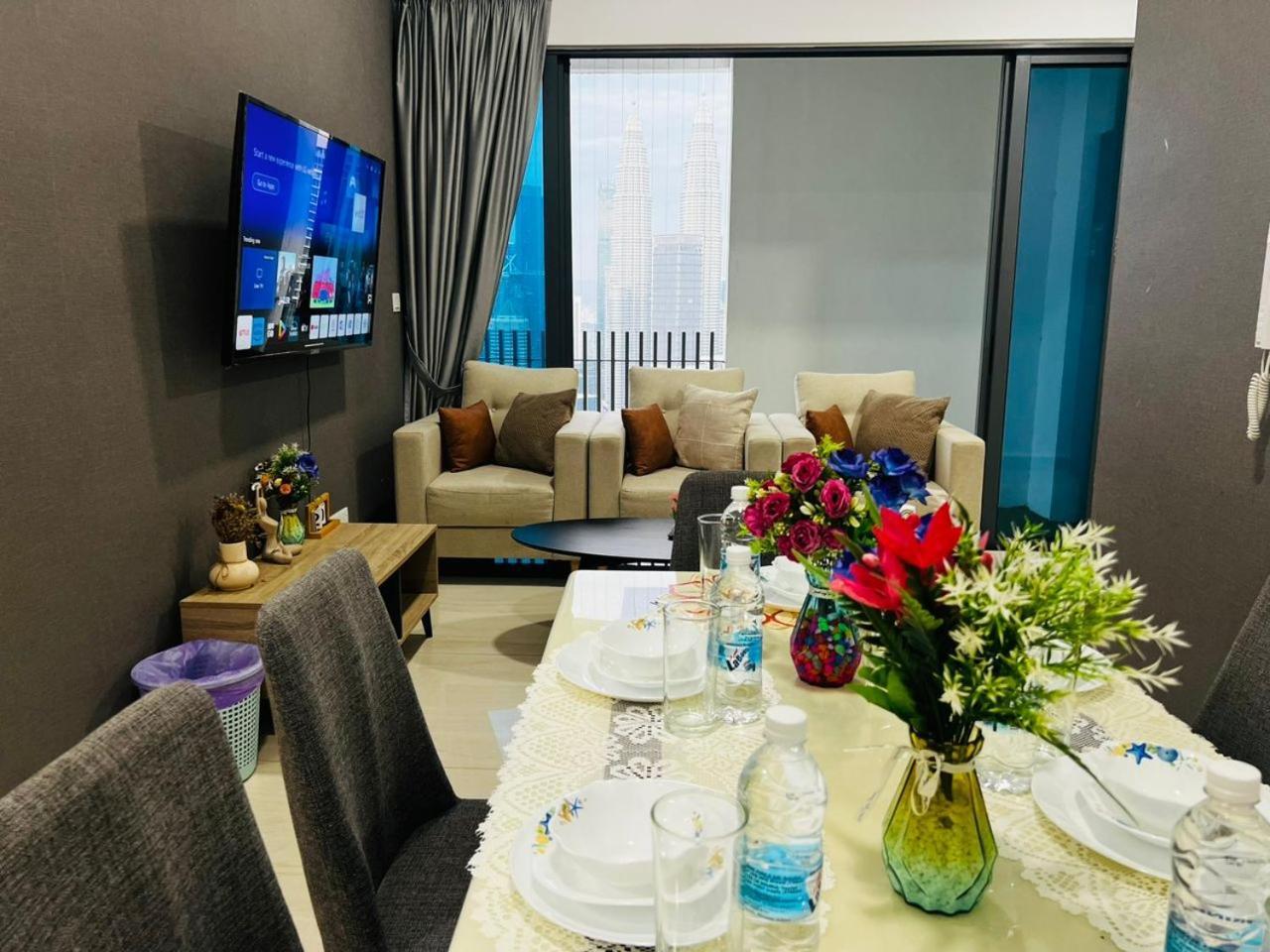 Апартаменты The Luxe Colony Klcc By Sky Pool Куала-Лумпур Экстерьер фото