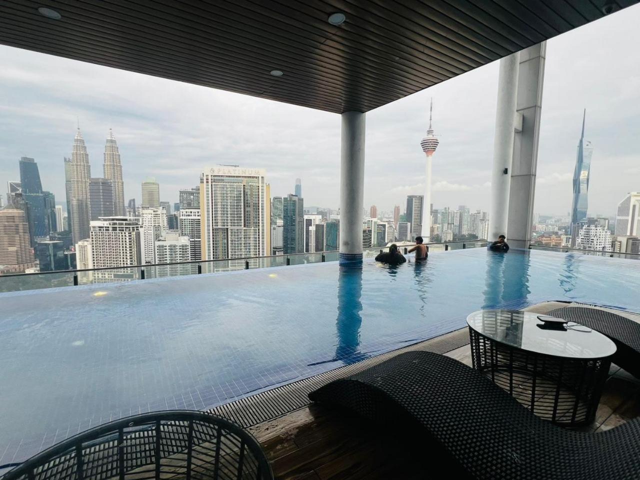 Апартаменты The Luxe Colony Klcc By Sky Pool Куала-Лумпур Экстерьер фото