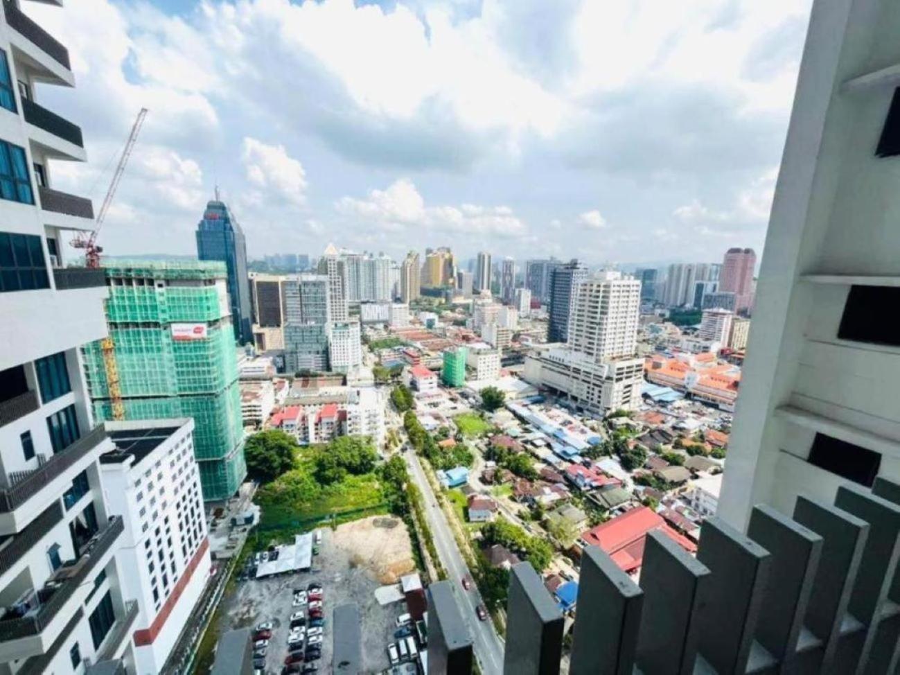 Апартаменты The Luxe Colony Klcc By Sky Pool Куала-Лумпур Экстерьер фото