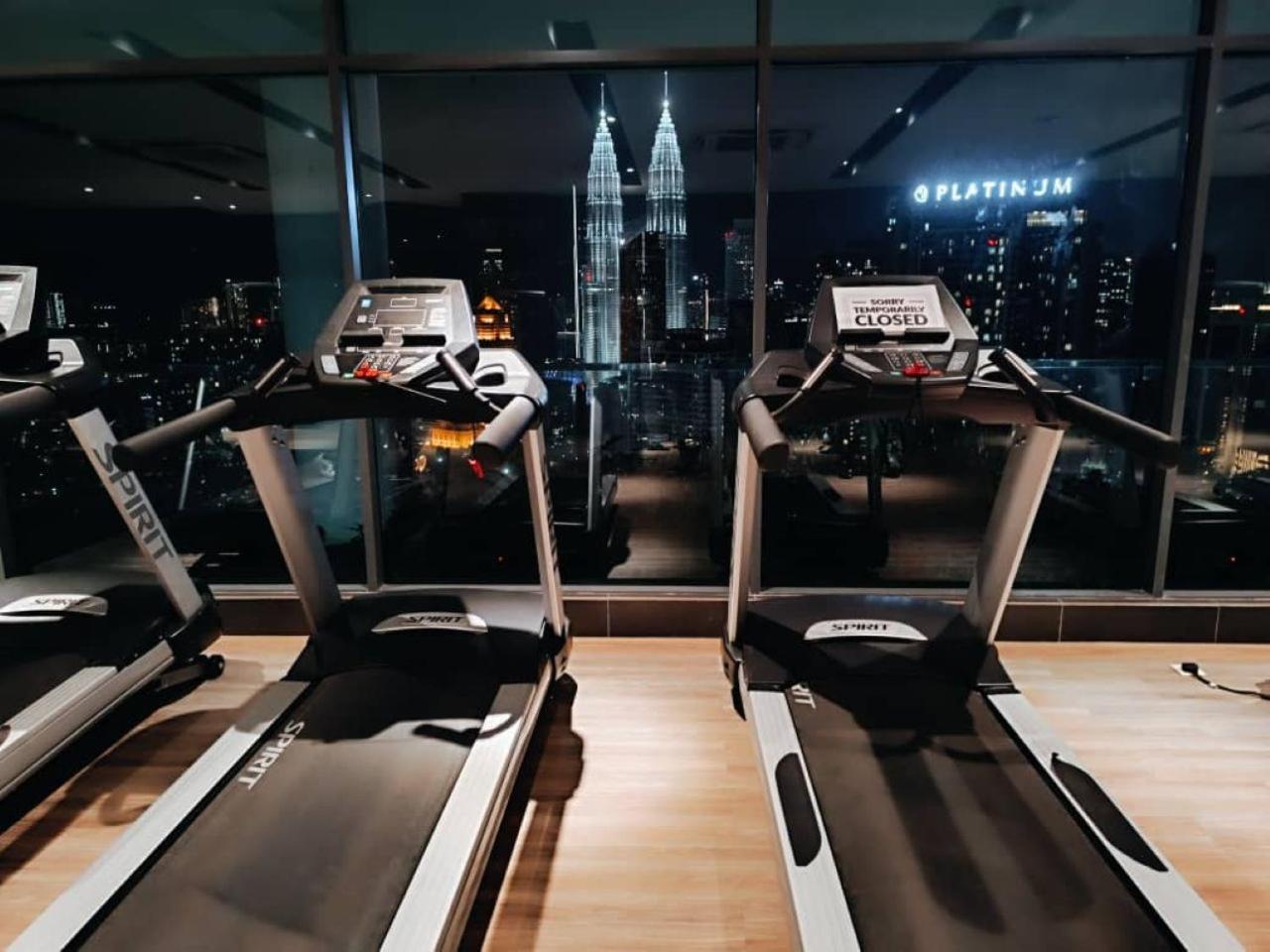 Апартаменты The Luxe Colony Klcc By Sky Pool Куала-Лумпур Экстерьер фото