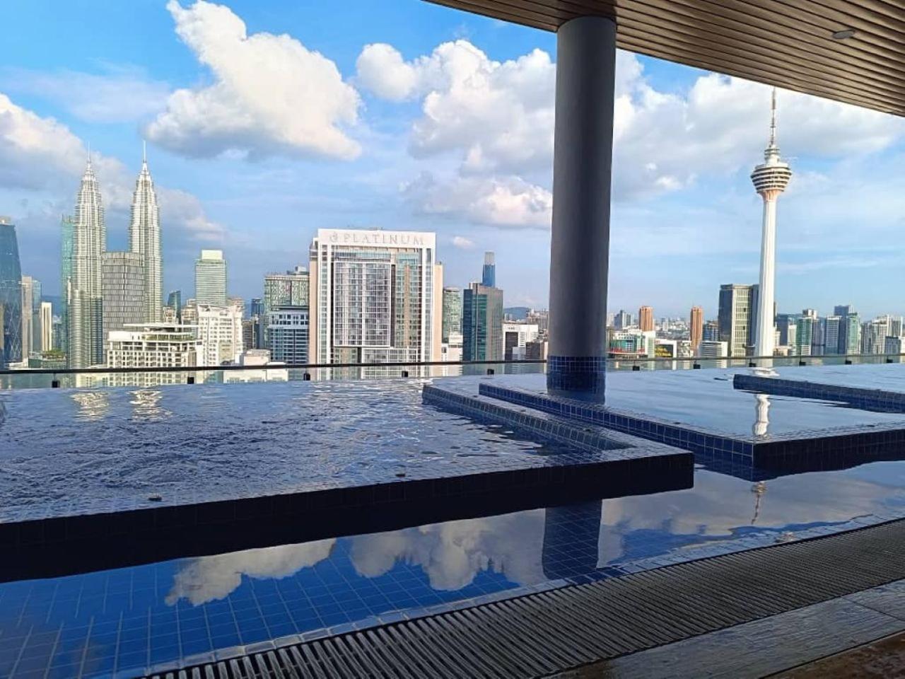 Апартаменты The Luxe Colony Klcc By Sky Pool Куала-Лумпур Экстерьер фото