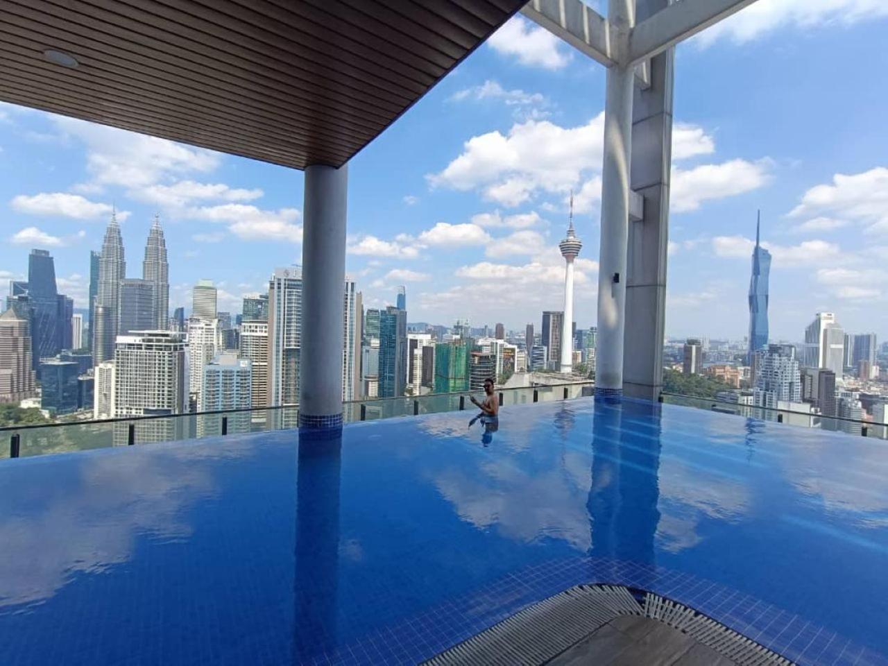 Апартаменты The Luxe Colony Klcc By Sky Pool Куала-Лумпур Экстерьер фото